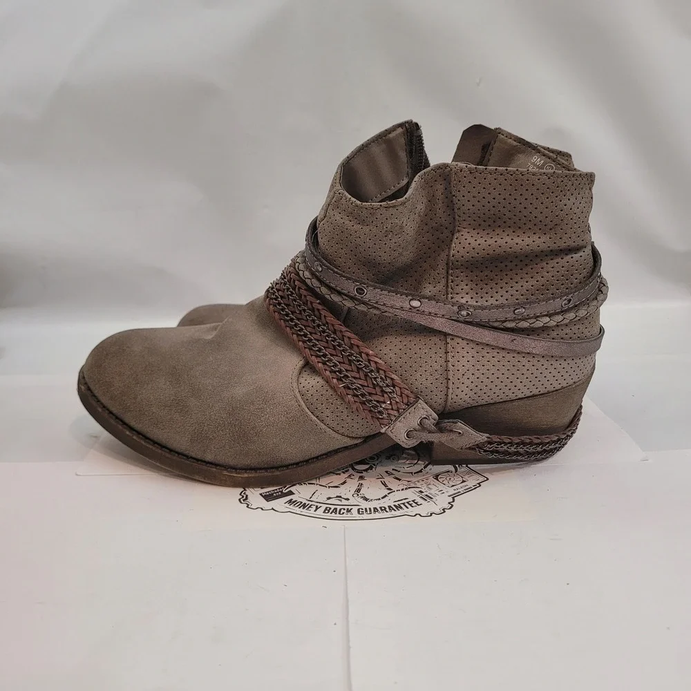 Maurices Cassie Ankle Boots Womens 9M Taupe Perforated Boho Chain Straps 79232